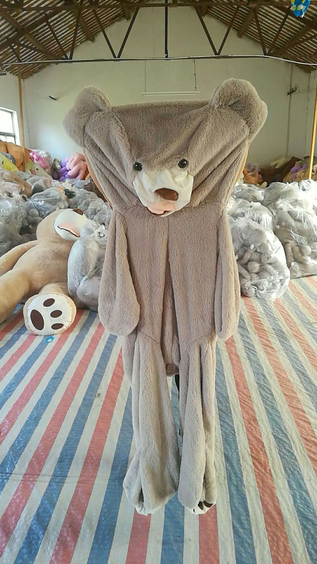 Sainishops™Giant Teddy Bear Plush Toy Huge Soft Toys Leather Shell