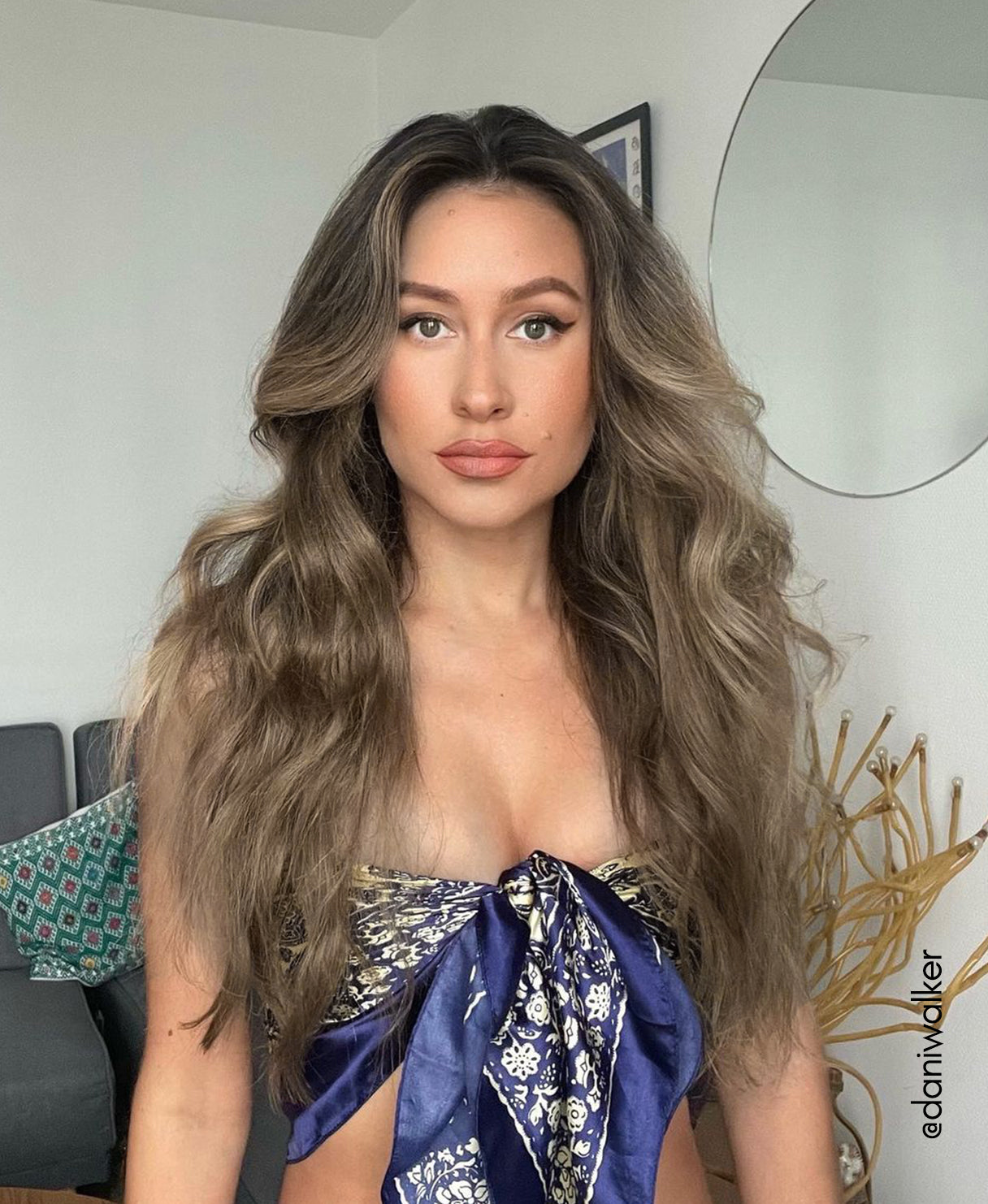 invisible clip-in hair extensions dark blonde.