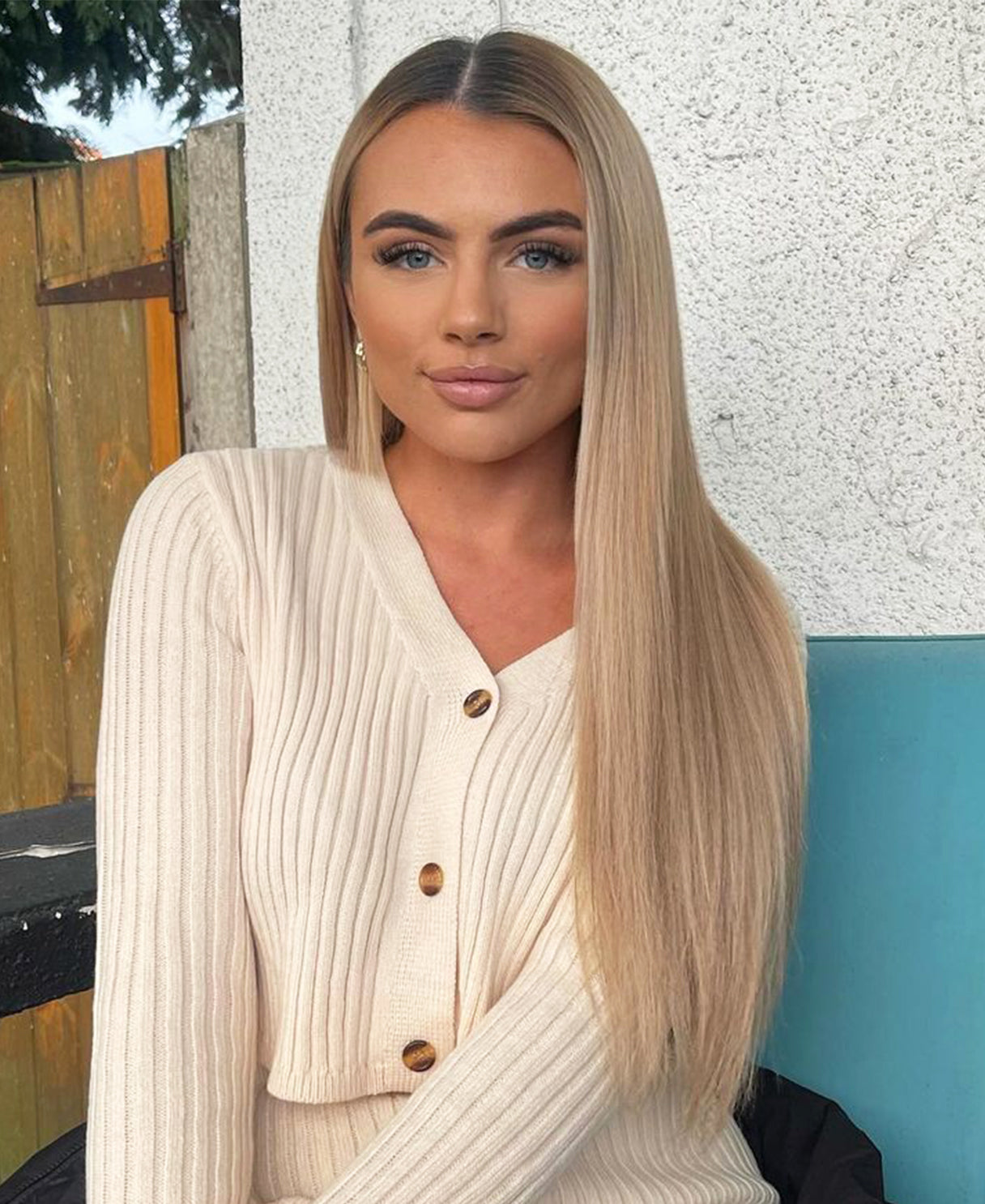 clip-in hair extensions champagne blonde.