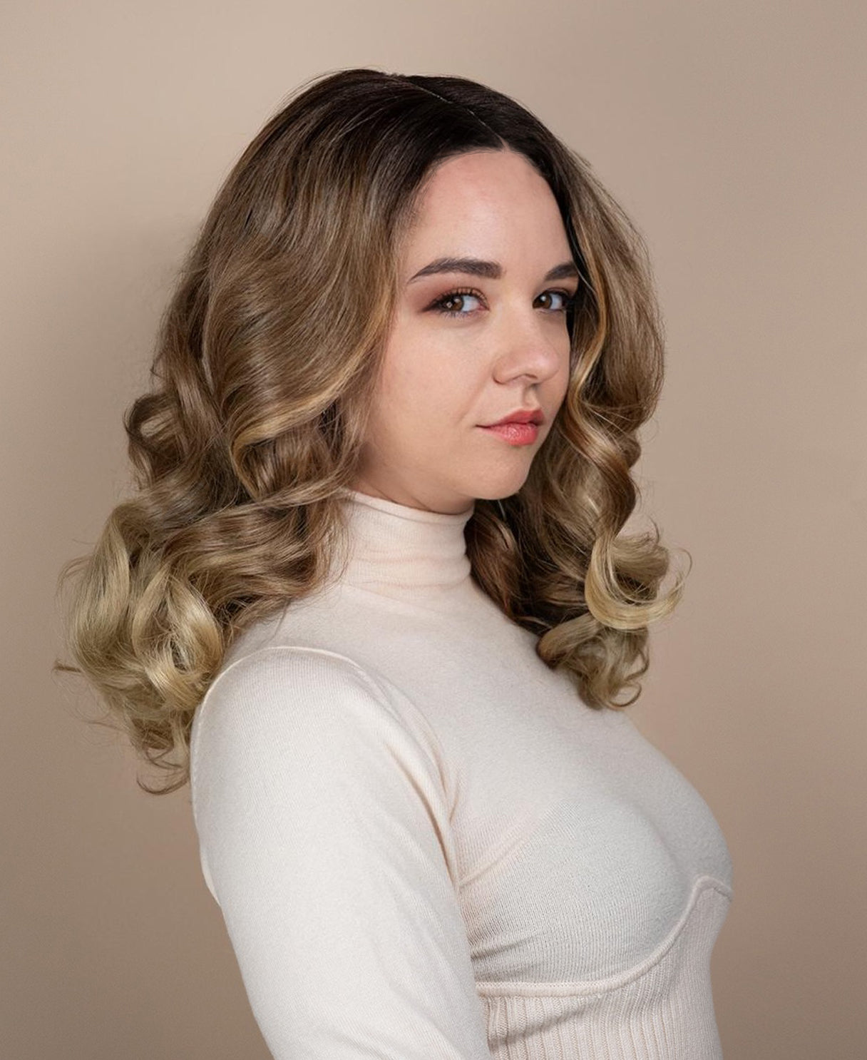 vegan fiber wig with bouncy curls - 15" blonde melt.