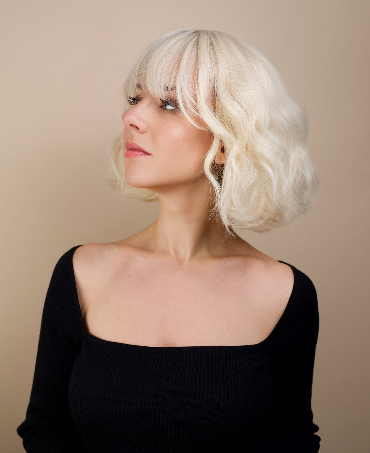vegan fiber wig - 10" white blonde with fringe.