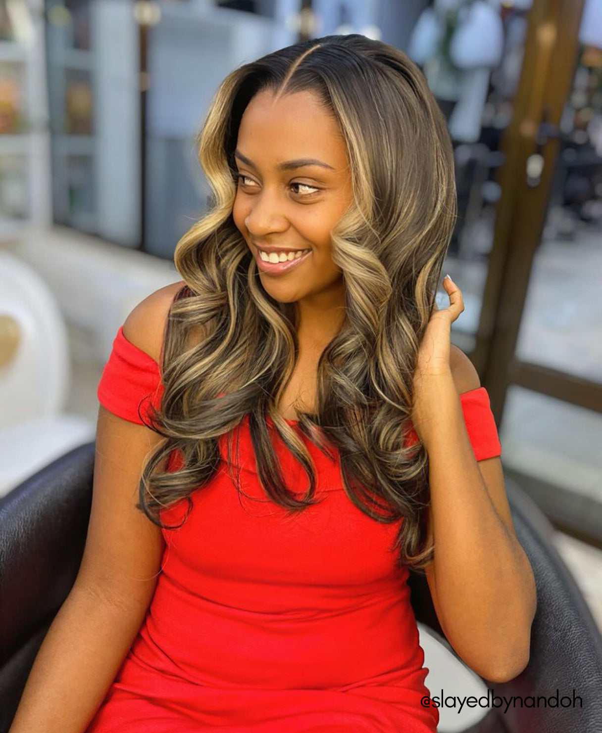 vegan fiber wig - 24" caramel balayage moneypiece.