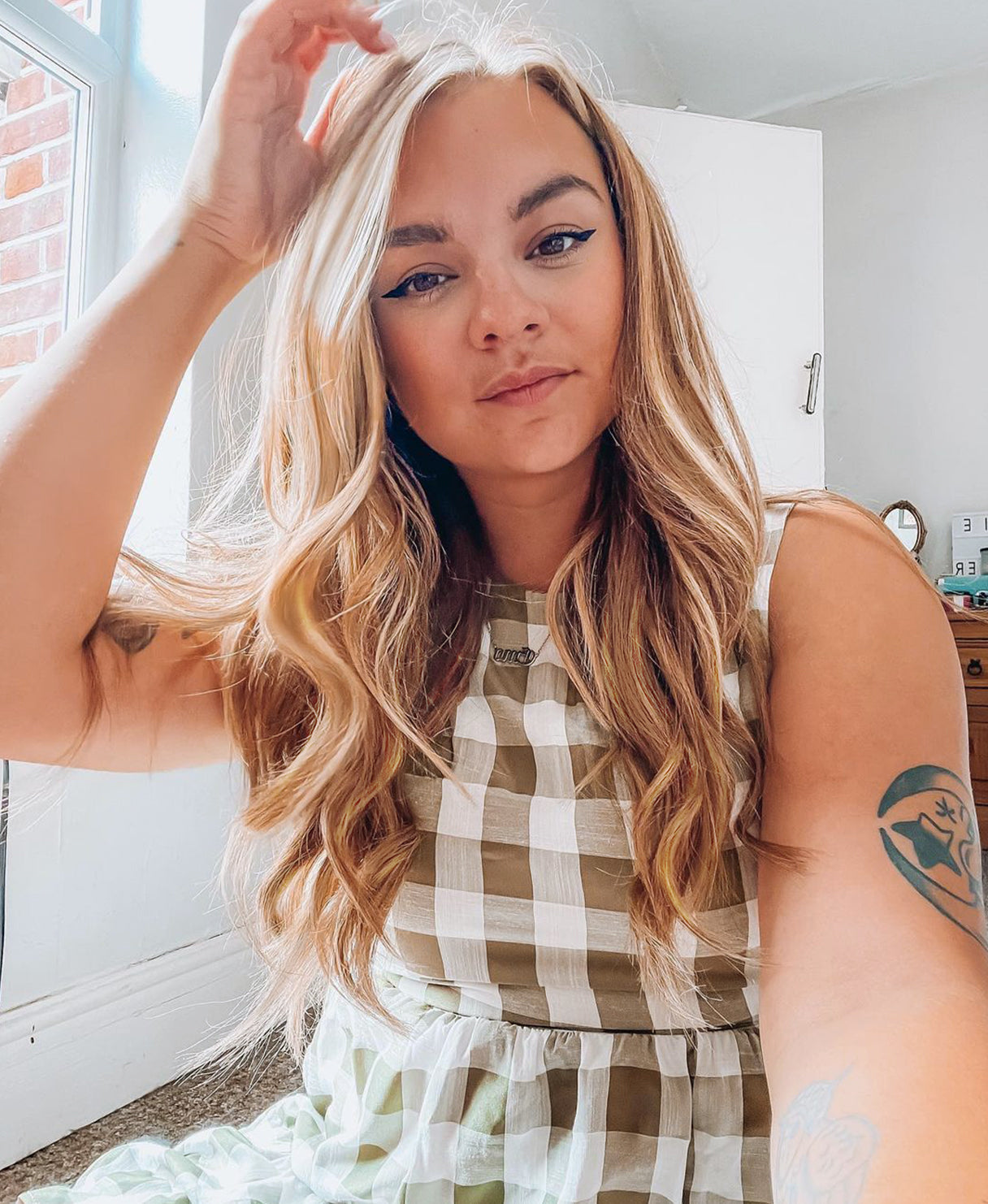 clip-in hair extensions blonde balayage.