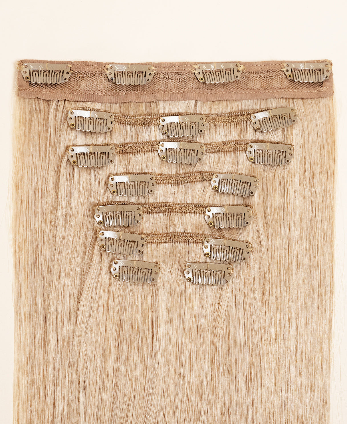 clip-in hair extensions champagne blonde.