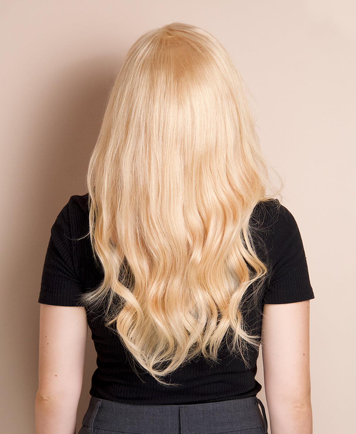 lace front human wig - 18" honey blonde.