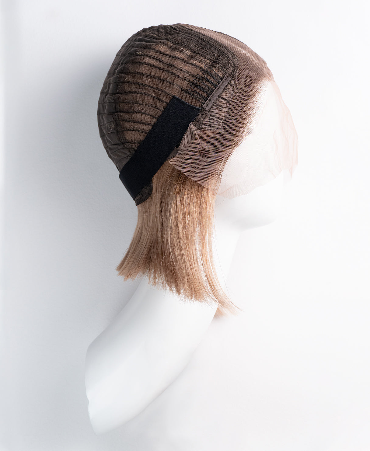 bob human wig - 10” rooted ash blonde.