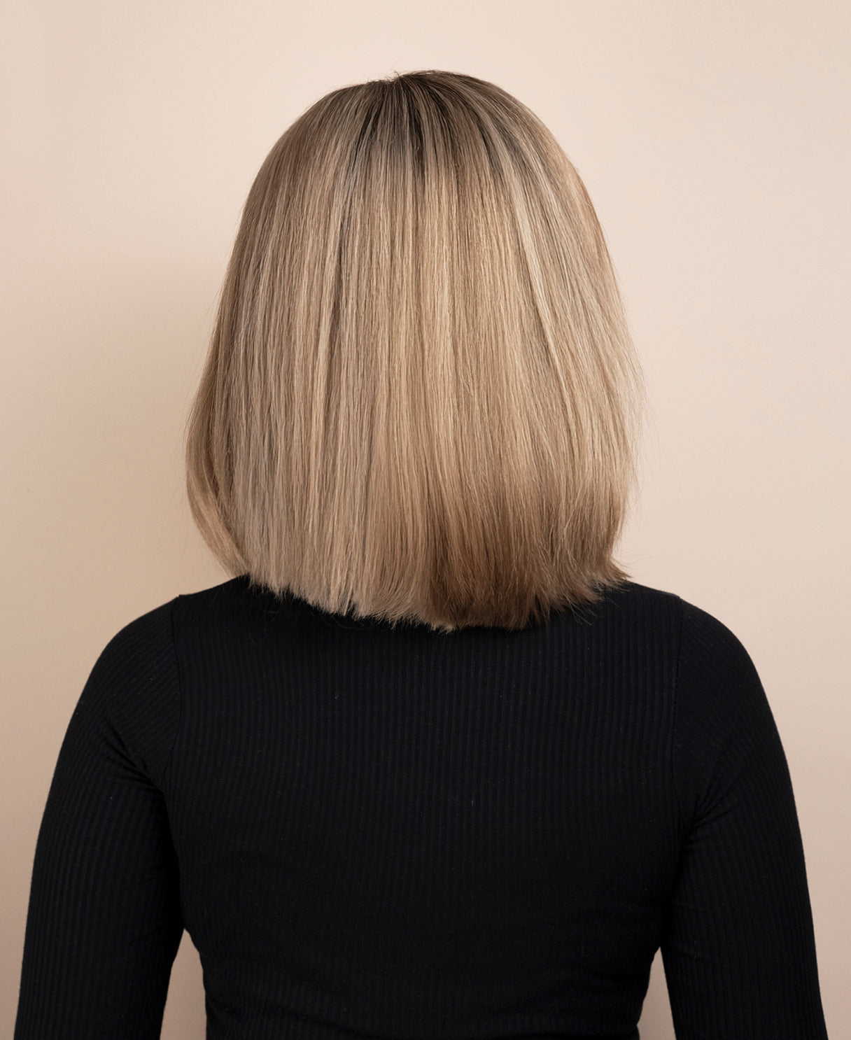 bob human wig - 10" rooted dirty blonde.