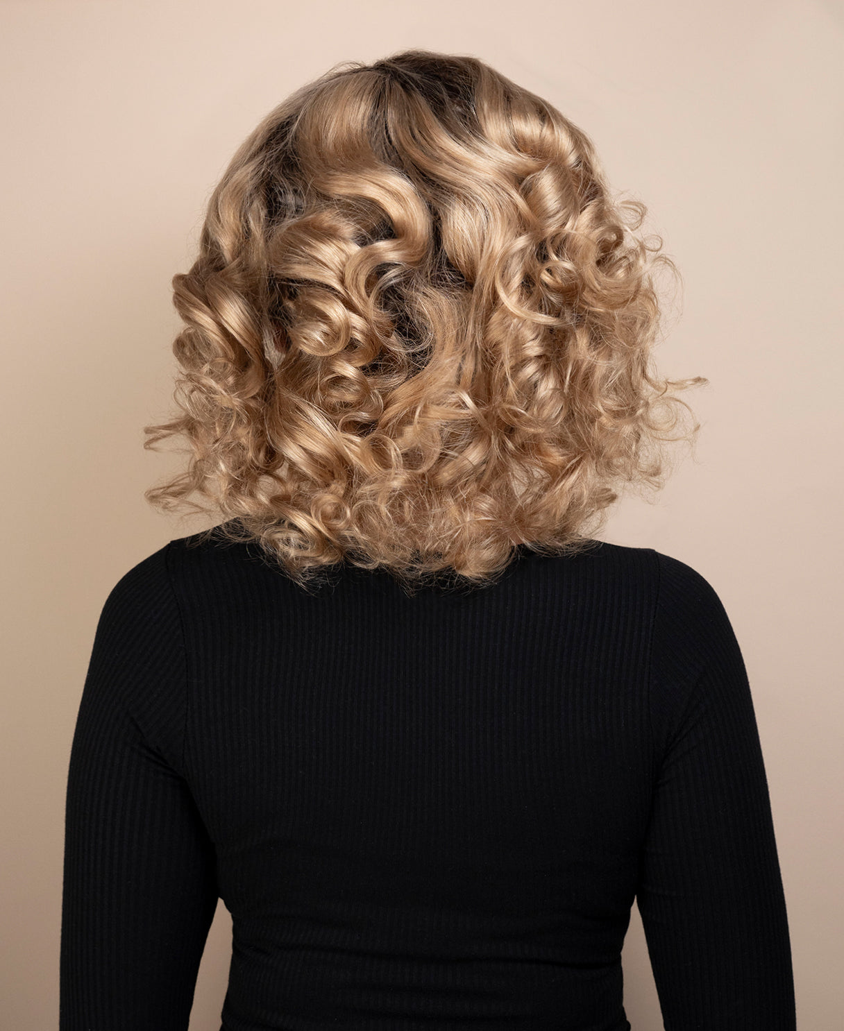 bob human wig - 12" rooted dirty blonde.