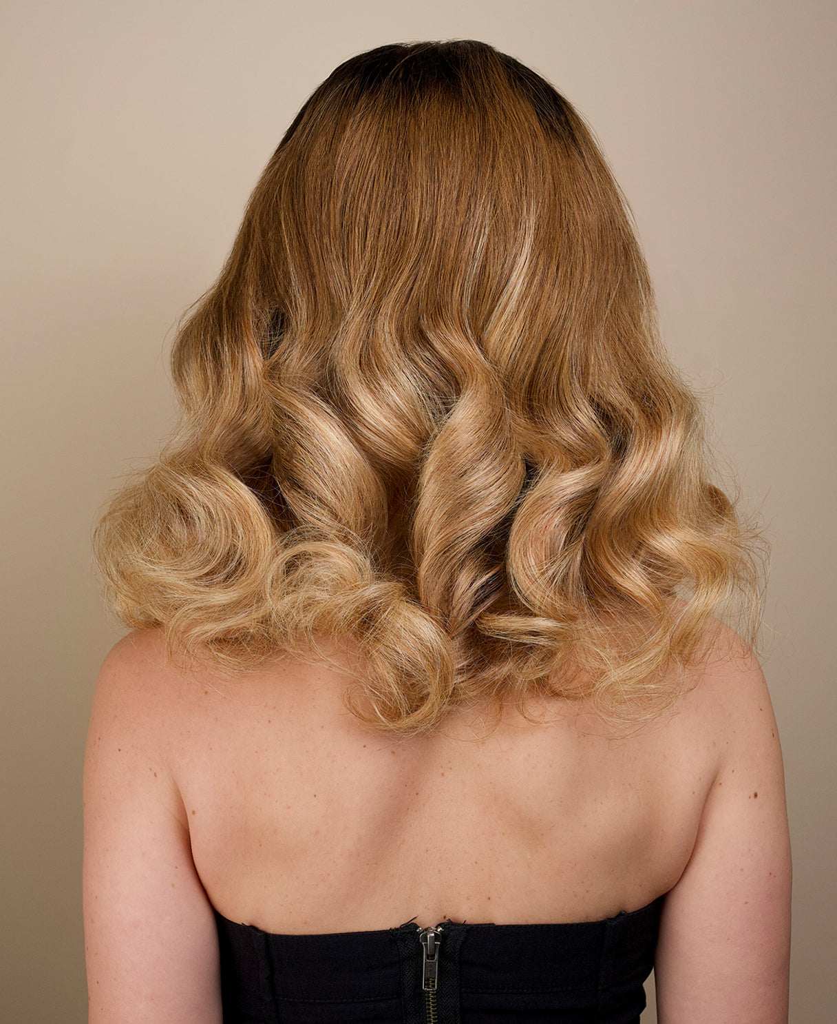 put on & go human wig - 16" rooted blonde with bouncy curls.