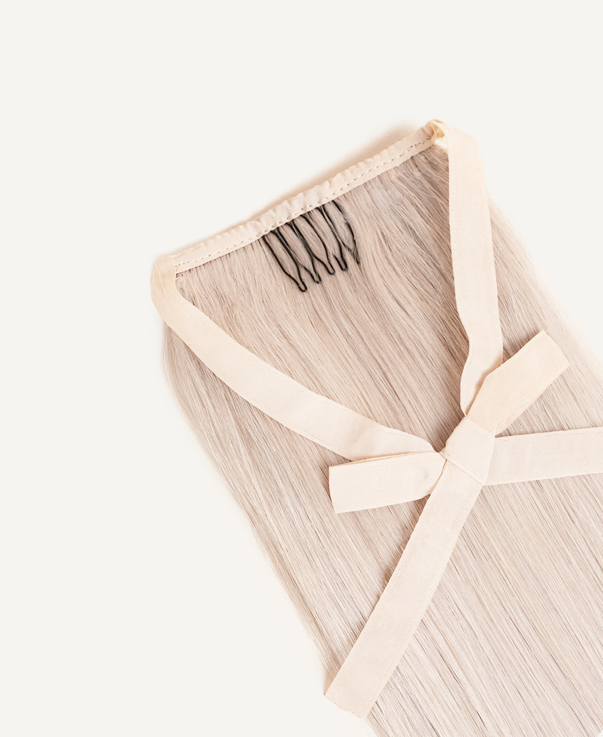 ponytail - icy blonde.