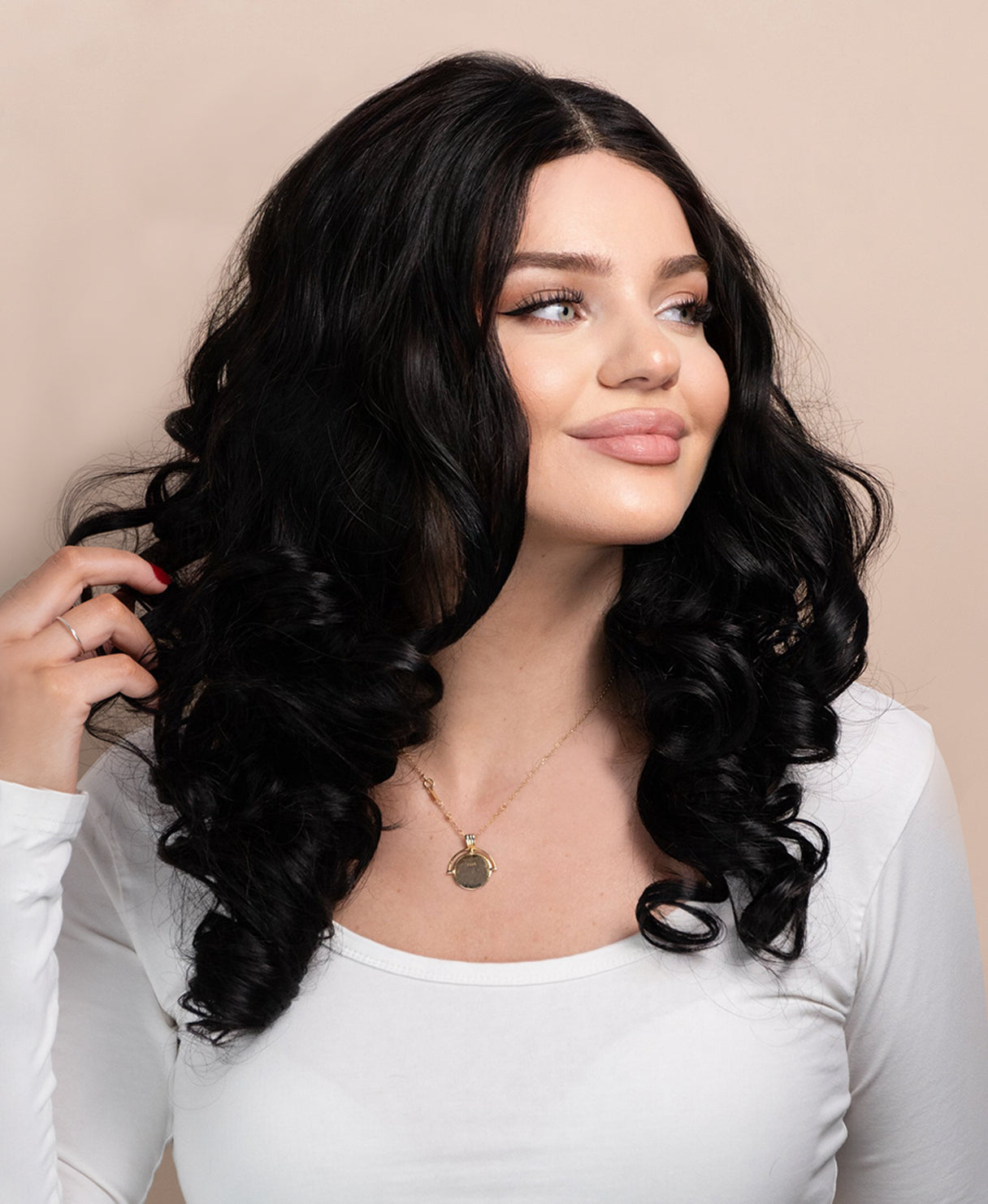 bouncy curls human wig - 18" natural black.