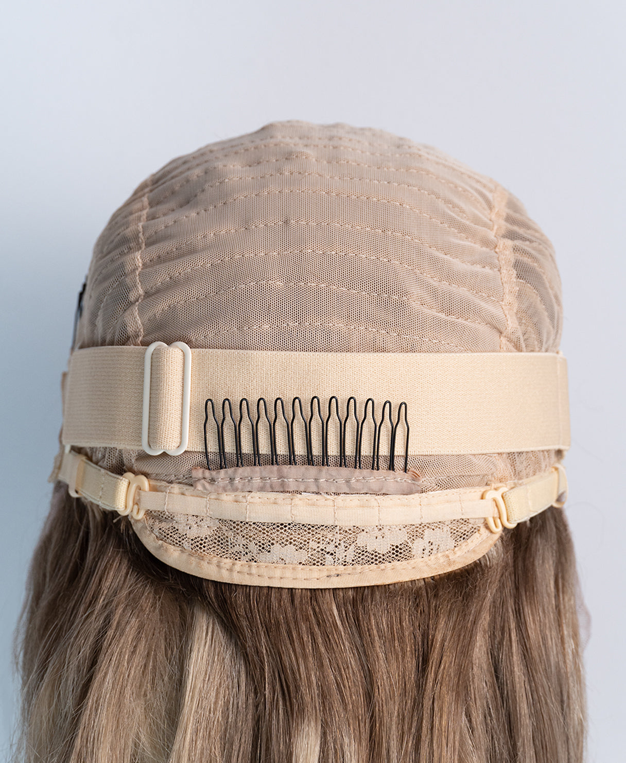 lace front human wig - 20" light blonde balayage.