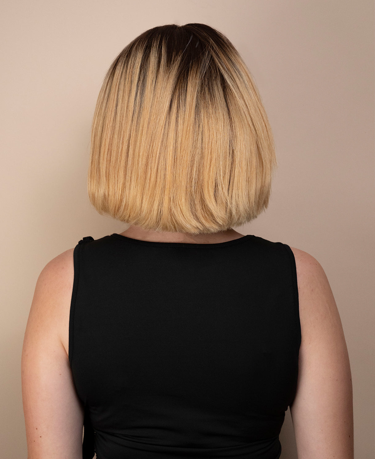 lace front bob human wig - 10" rooted honey blonde.