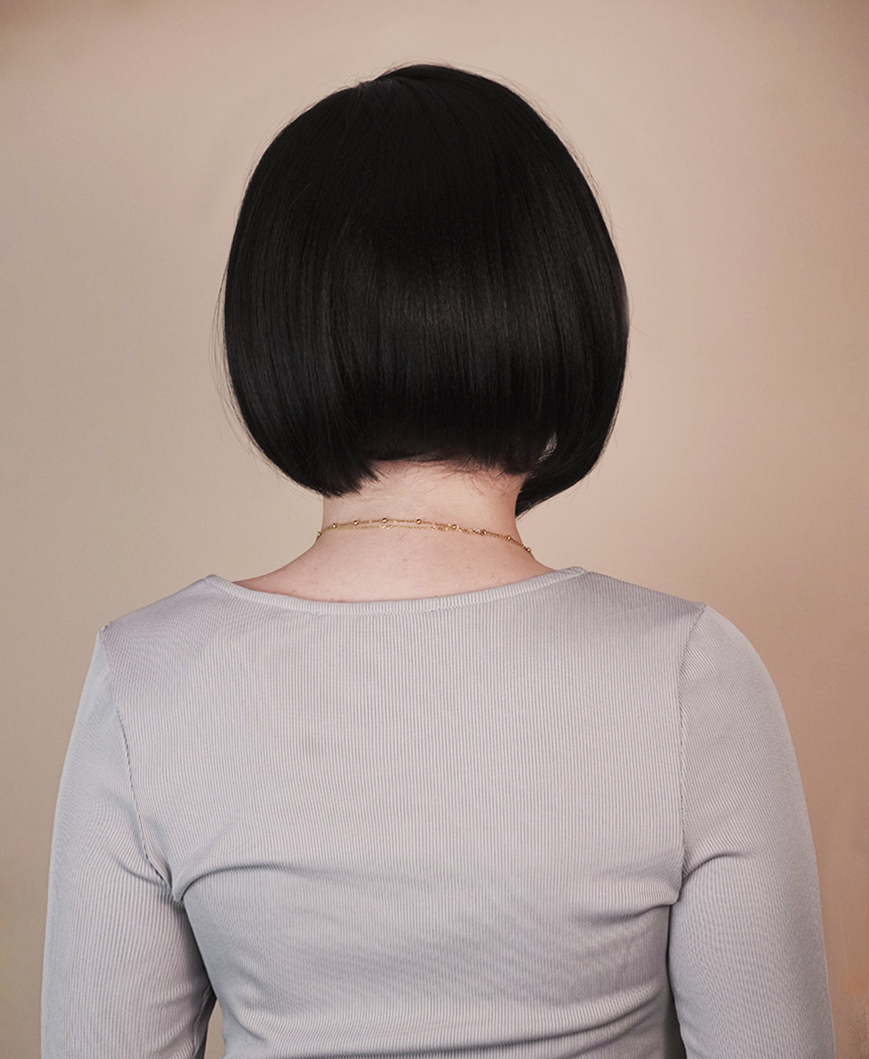 vegan fiber bob with side bangs wig - 10" black.