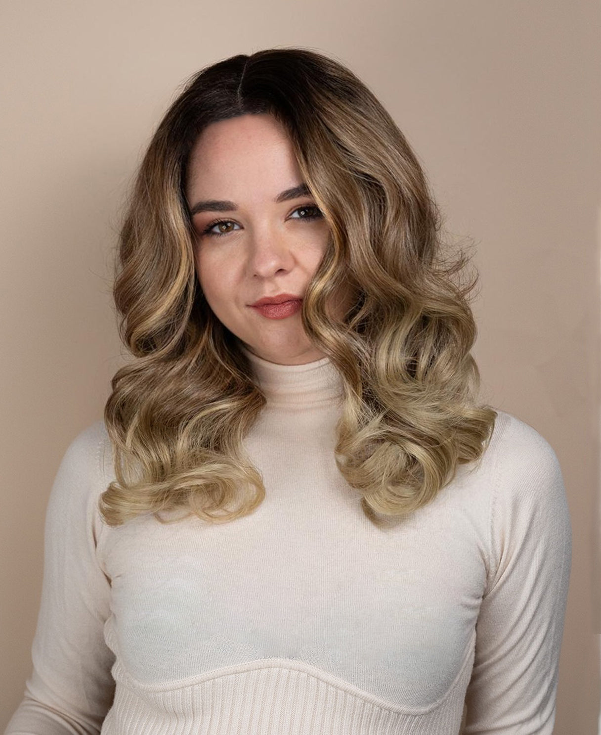 vegan fiber wig with bouncy curls - 15" blonde melt.