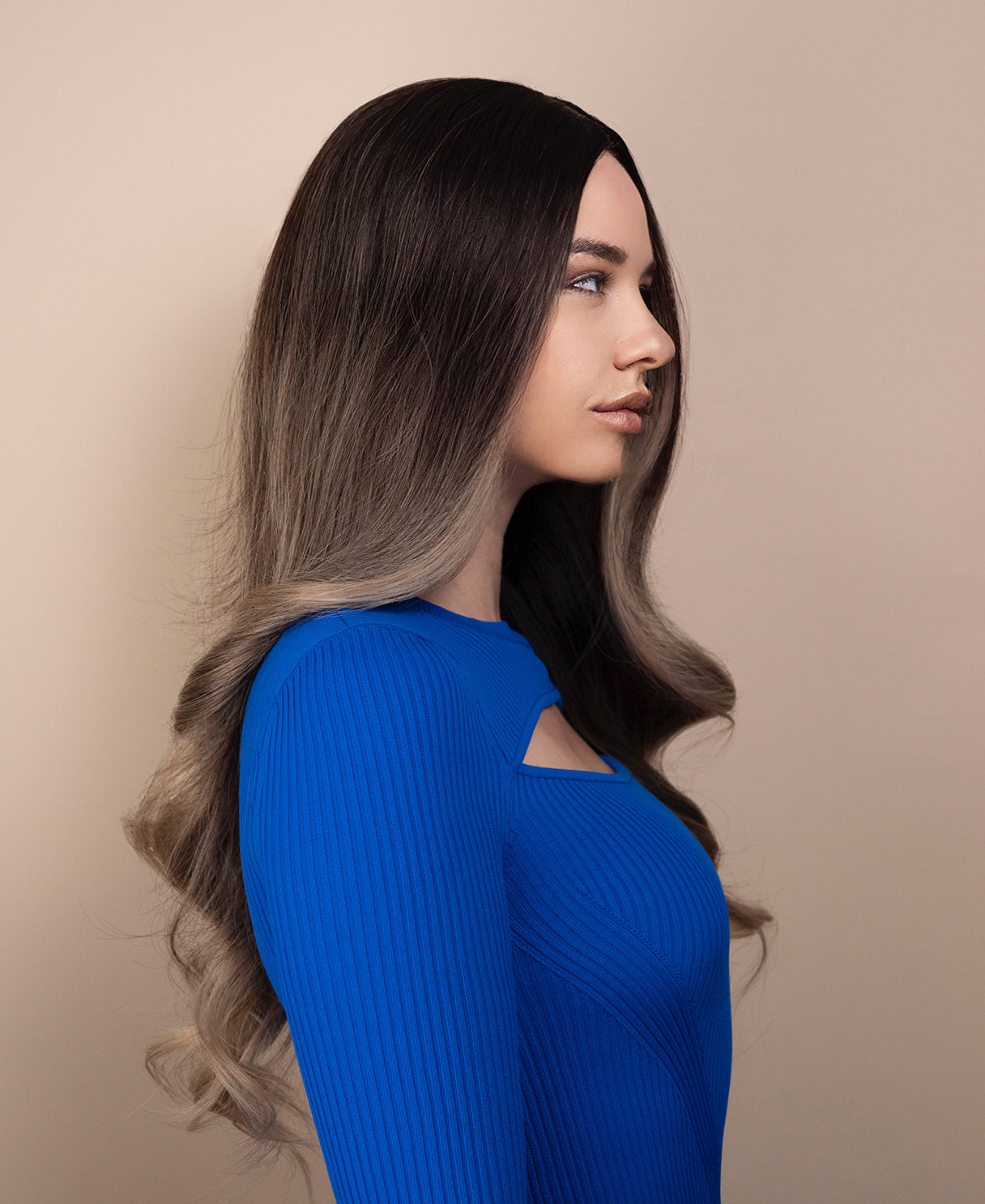 vegan fiber wig - 24" dimensional ash melt.