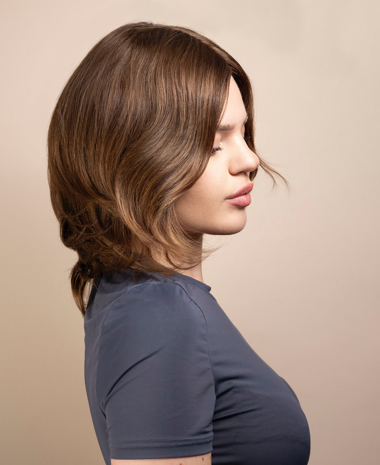 european virgin hair wig - 8" dark blonde.