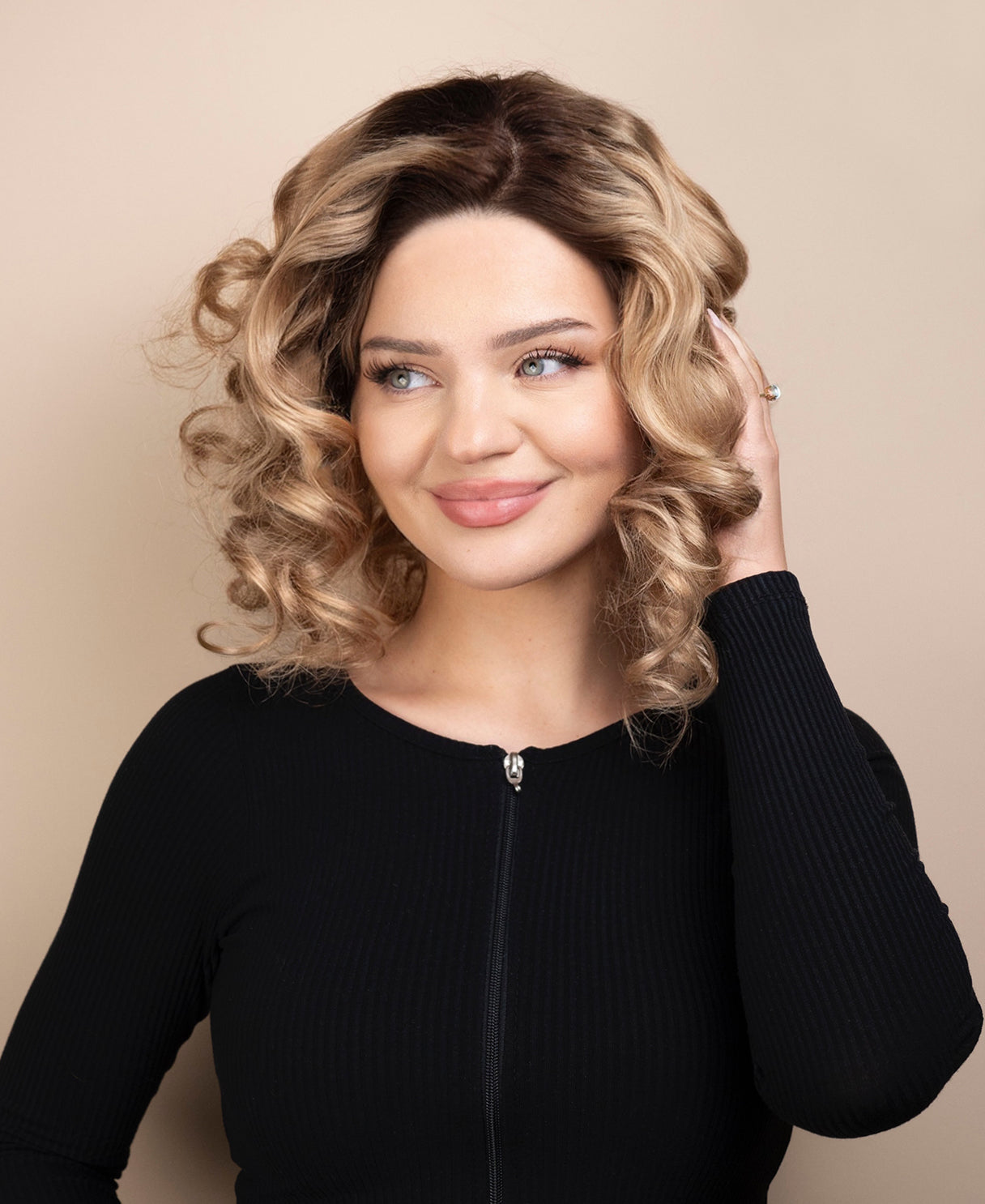 bob human wig - 12" rooted dirty blonde.