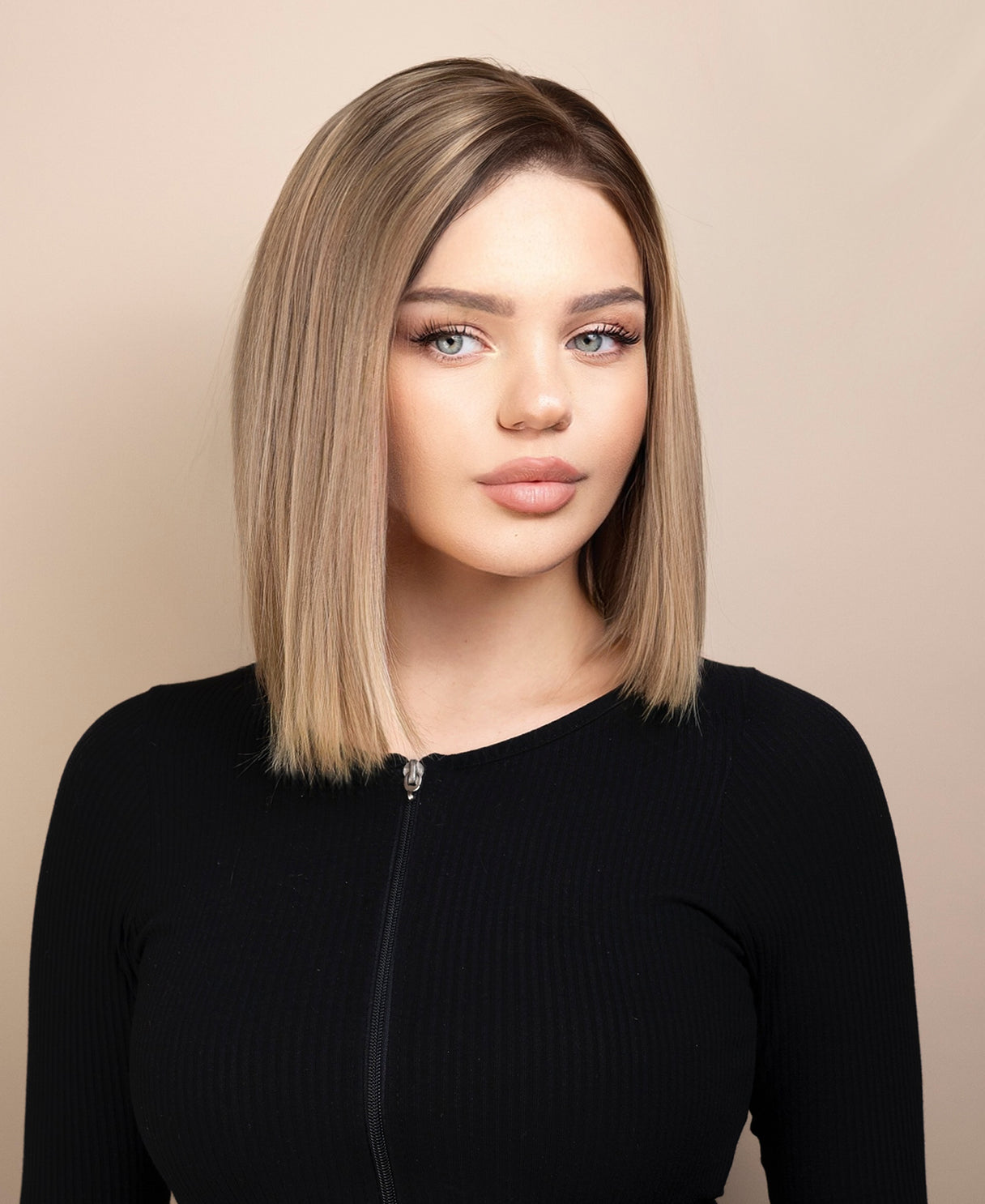 bob human wig - 10" rooted dirty blonde.