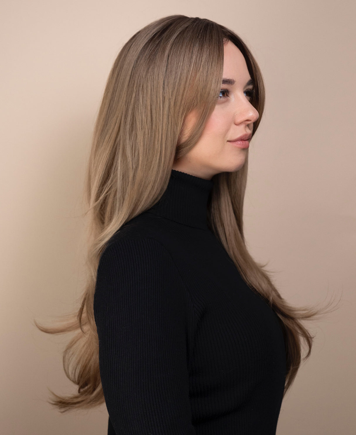 vegan fiber wig - 26" ash layered blowout.