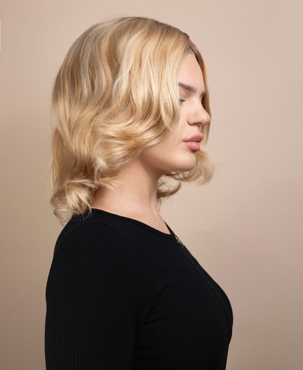 european virgin hair wig - 10" blonde highlights.