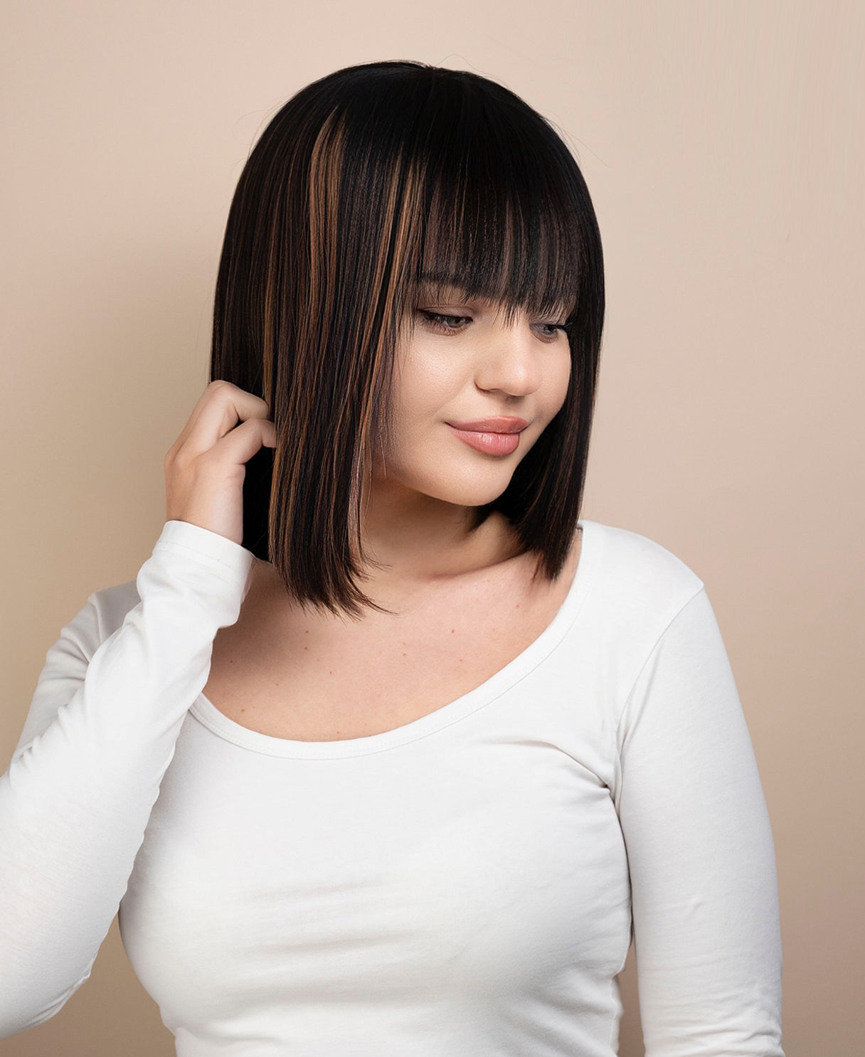 bob wig with fringe - 12" highlighted brown.