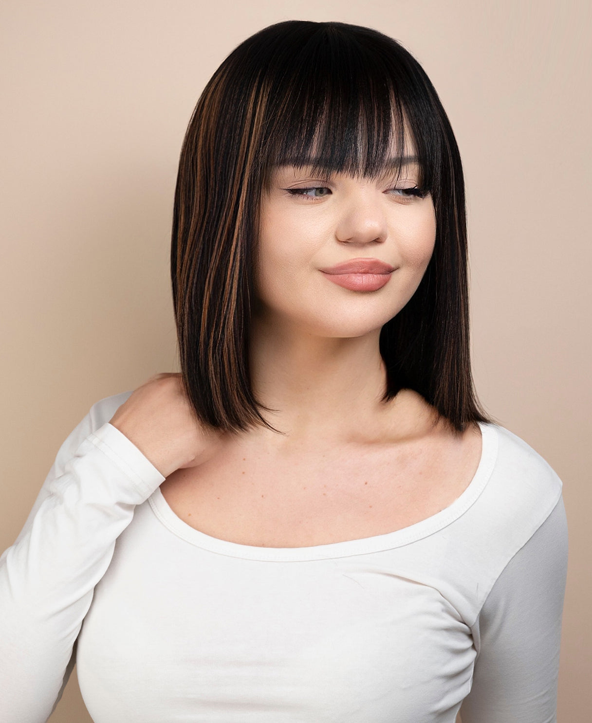 bob wig with fringe - 12" highlighted brown.