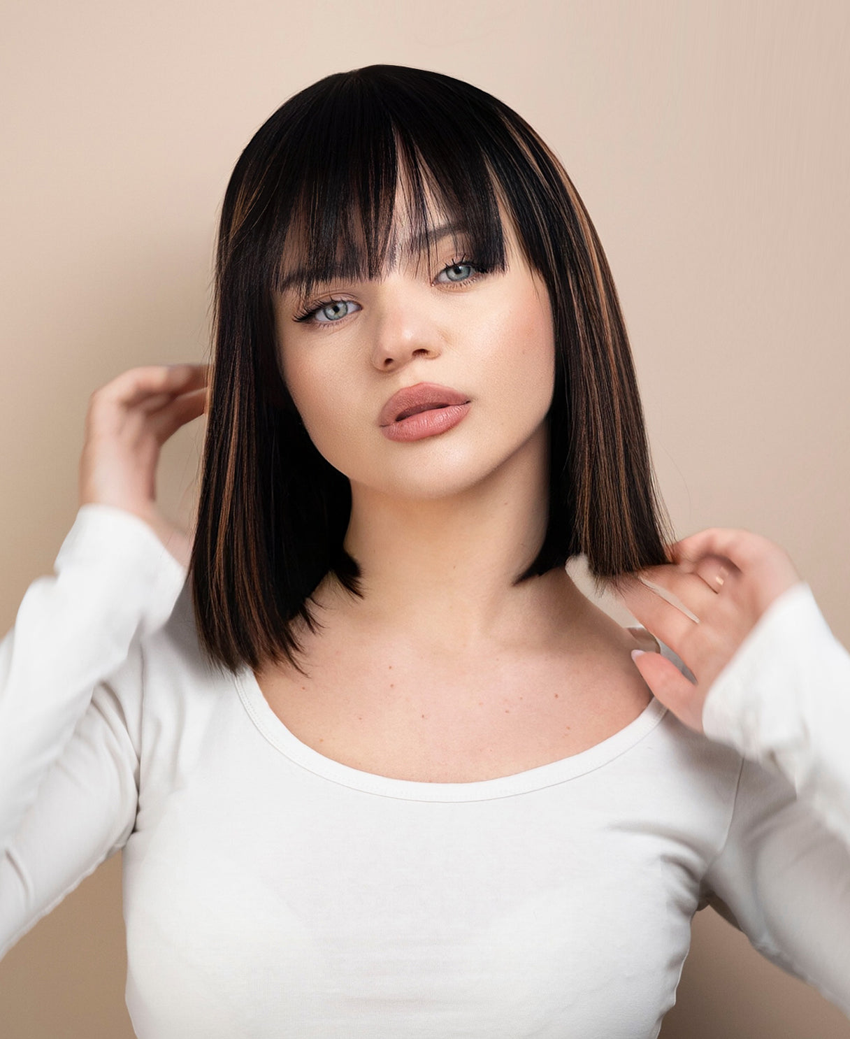 bob wig with fringe - 12" highlighted brown.