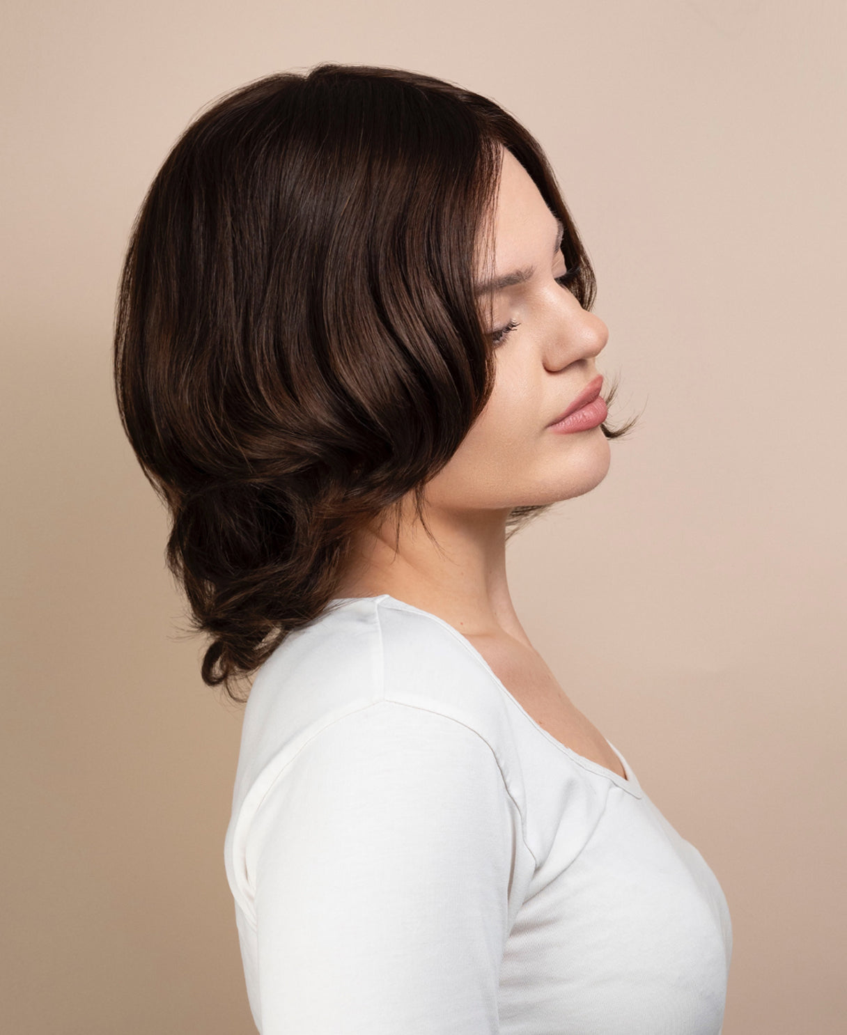 european virgin hair wig - 8" medium brown.