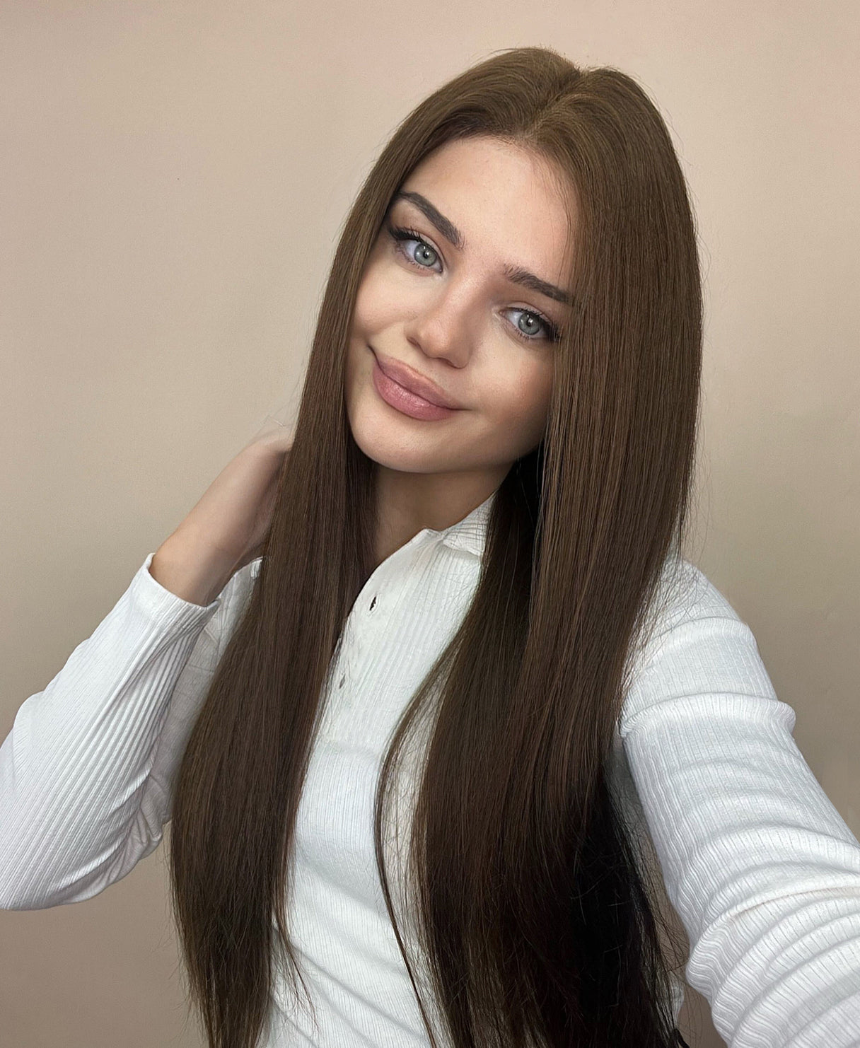 lace front human wig - 24" light brown.
