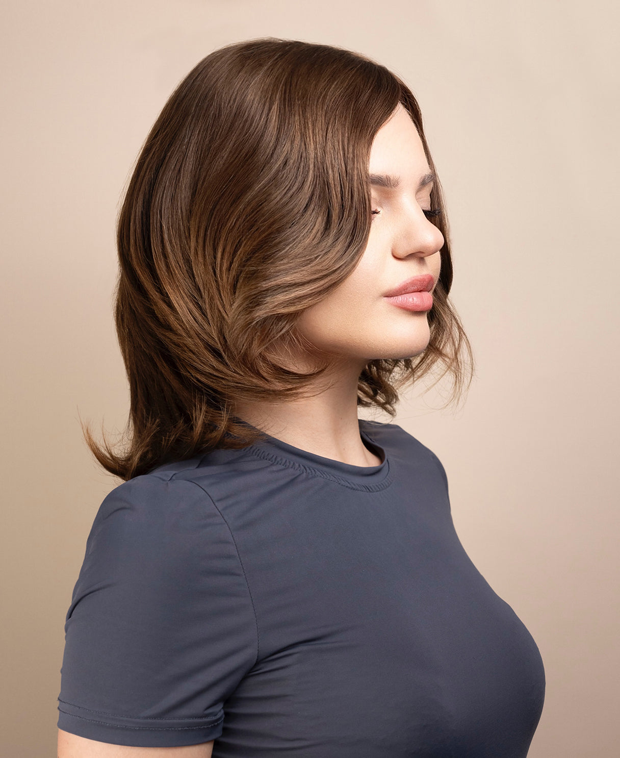 european virgin hair wig - 10" light brown.