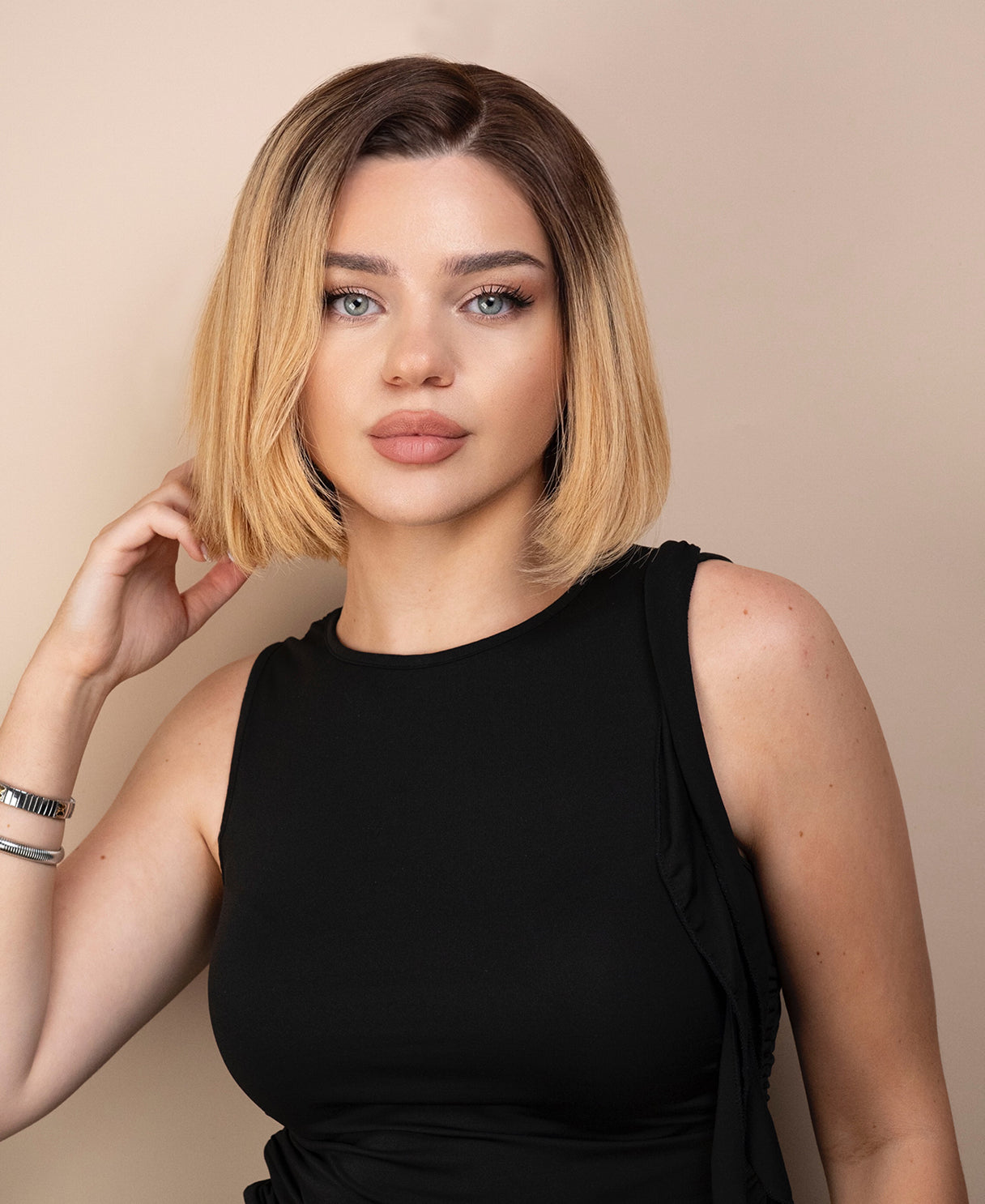 lace front bob human wig - 10" rooted honey blonde.