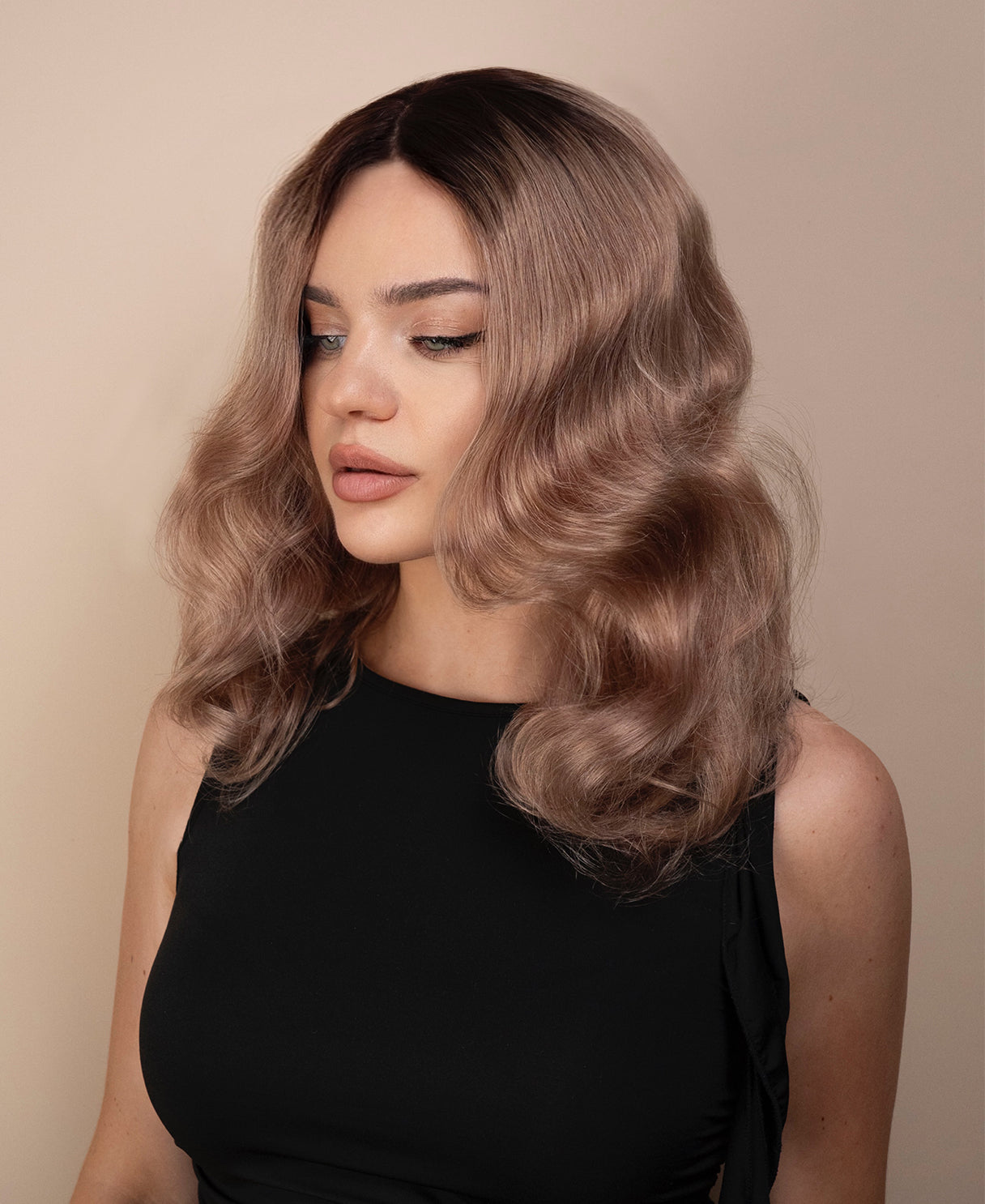 soft curls front lace wig - 14" rooted champagne blonde.