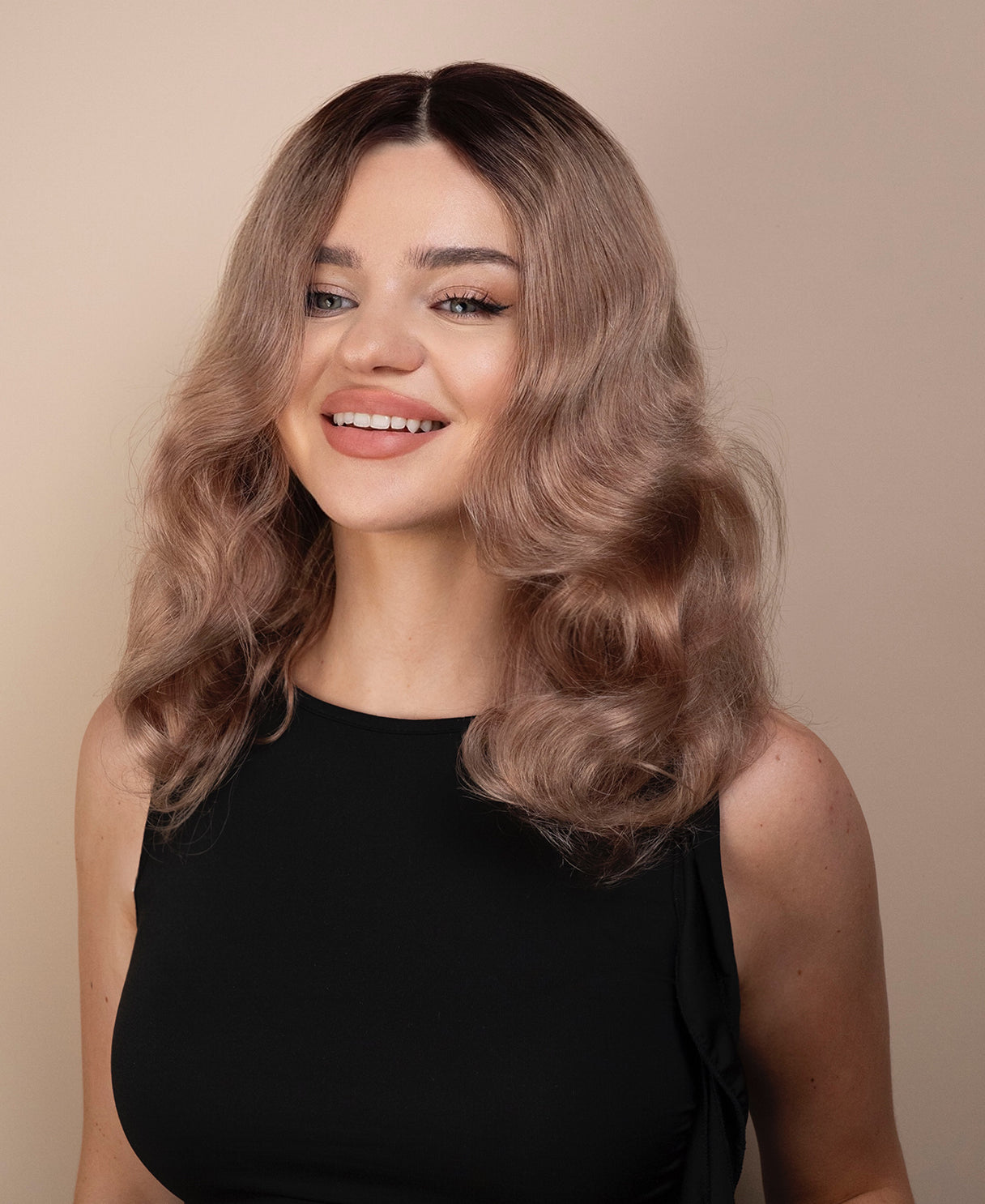 soft curls front lace wig - 14" rooted champagne blonde.