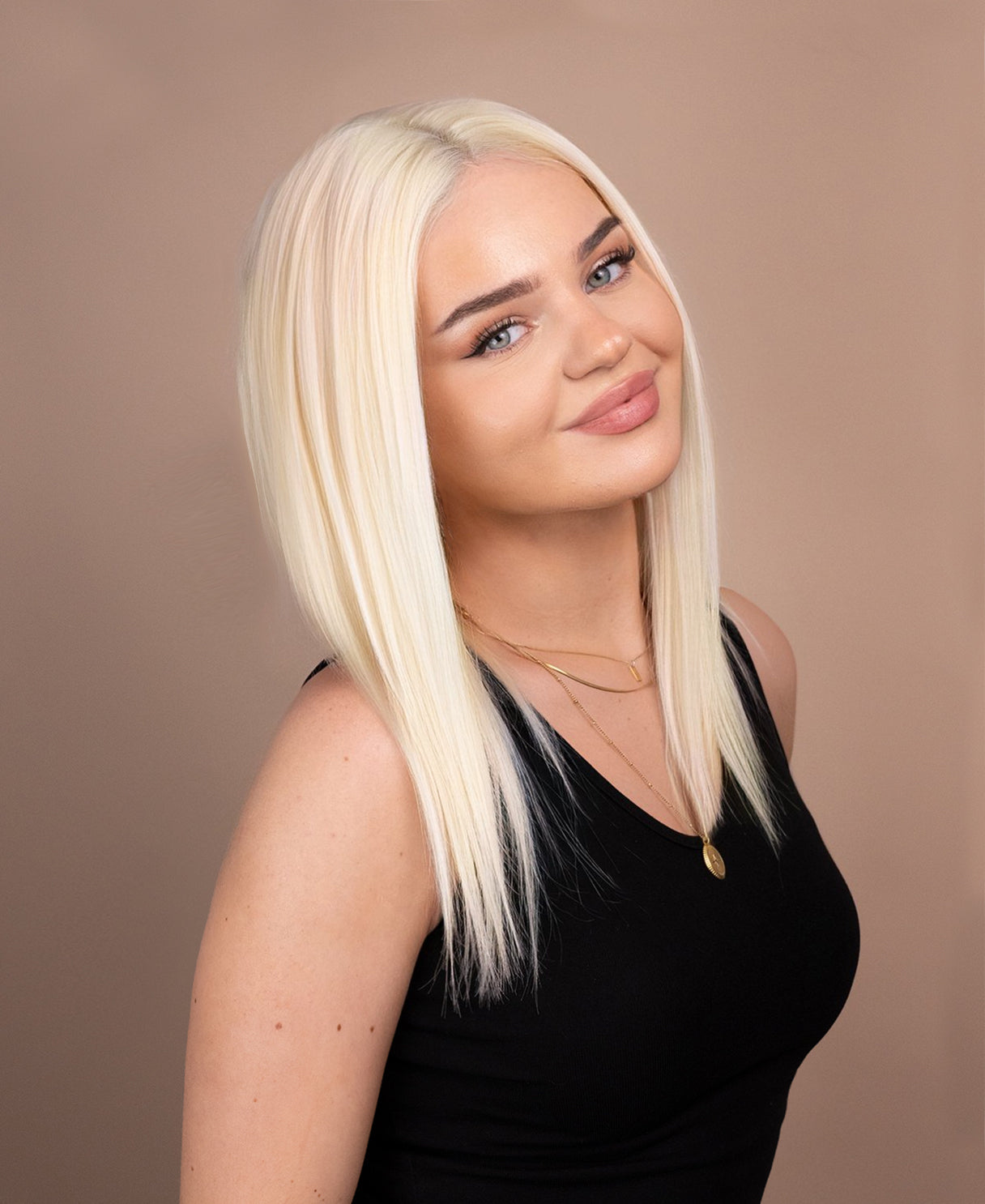put on & go pre-cut lace human wig - 14" light blonde.