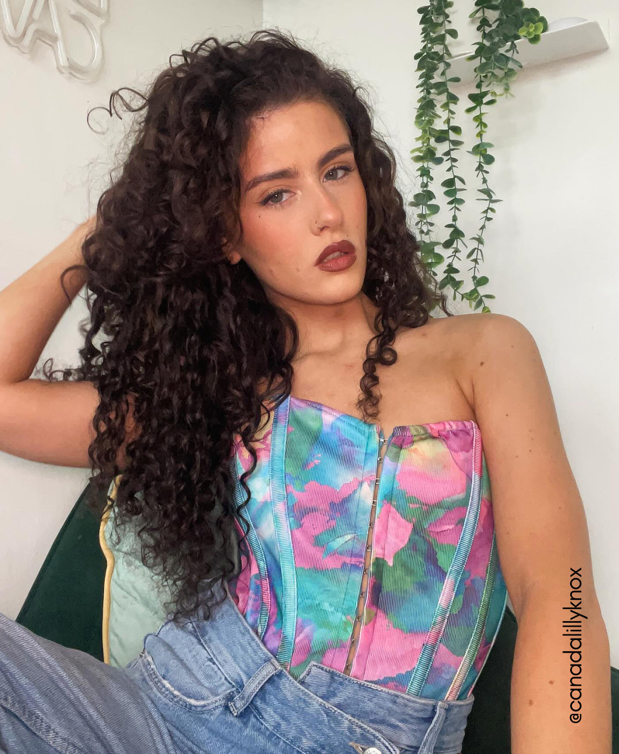 curly (3A curls) clip-in extensions chocolate brown.