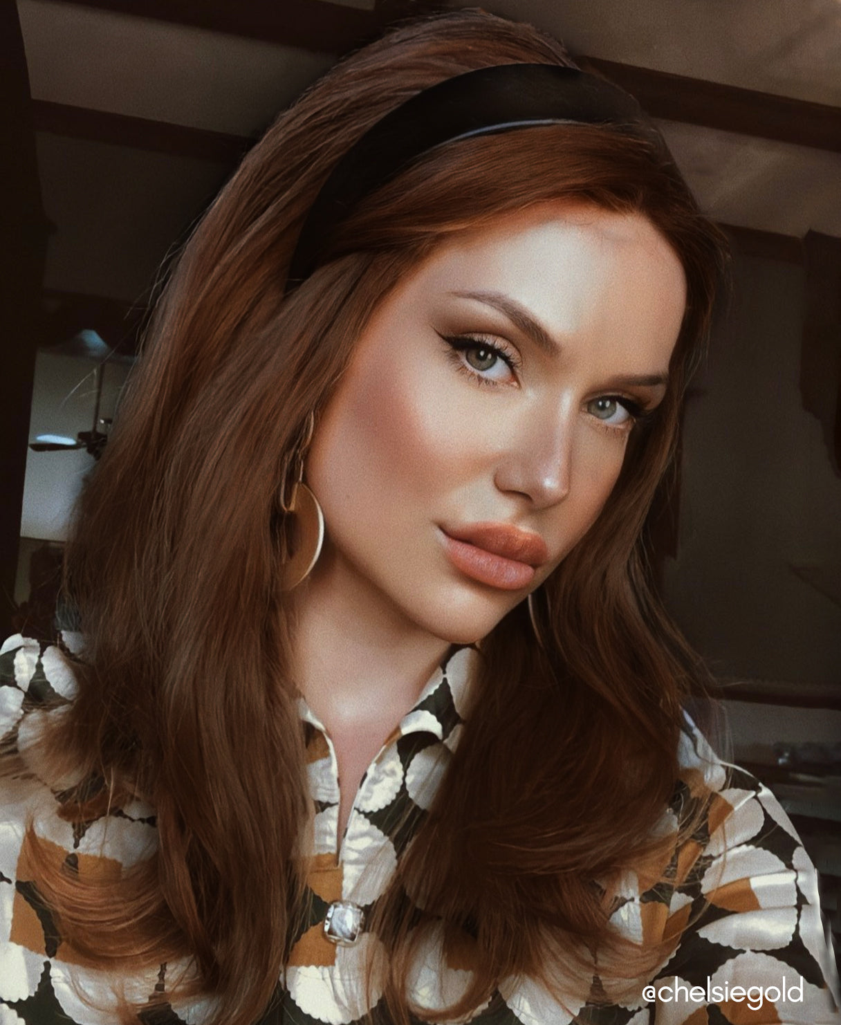 lace front human wig - 14" light brown.