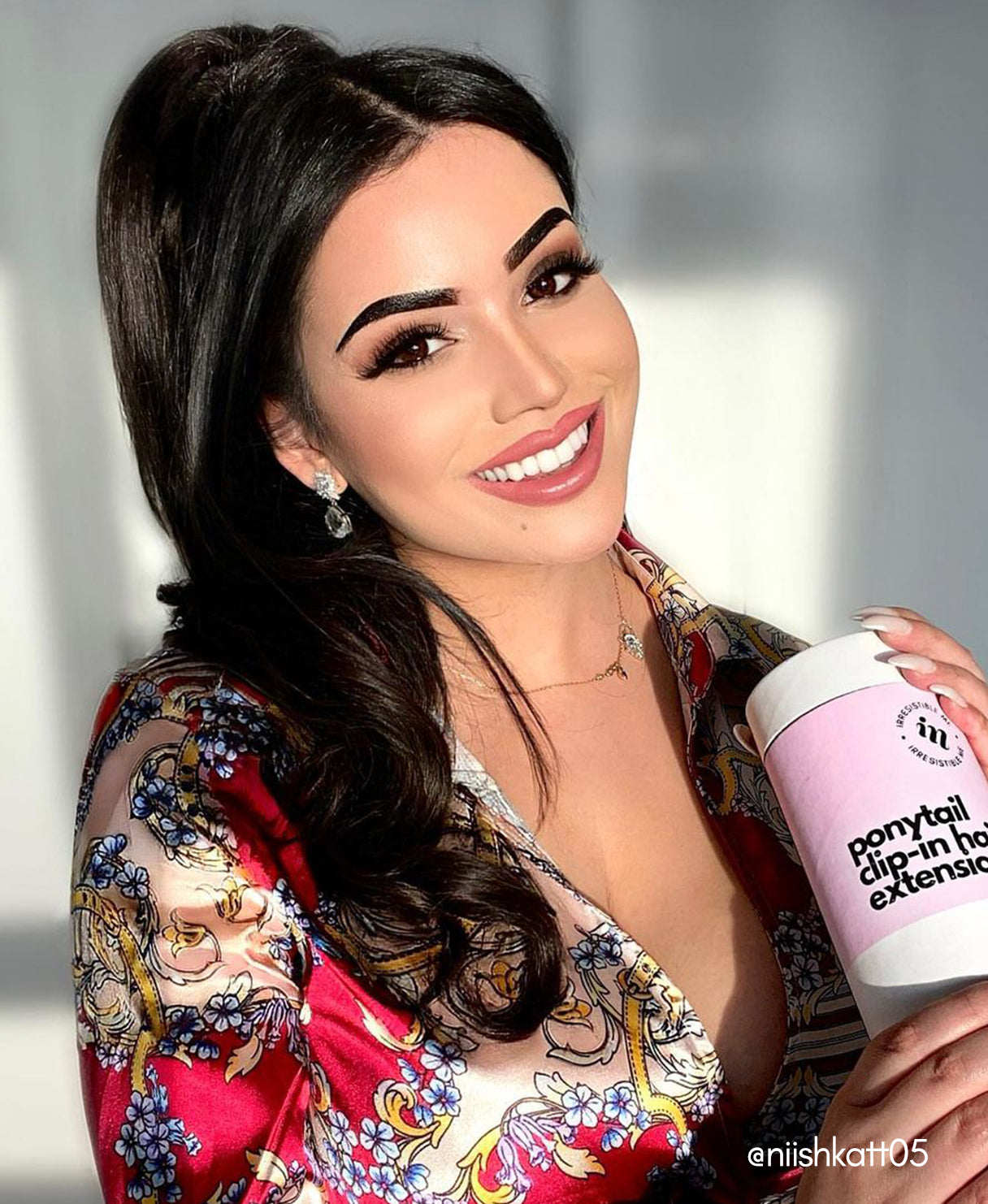 ponytail - natural black.