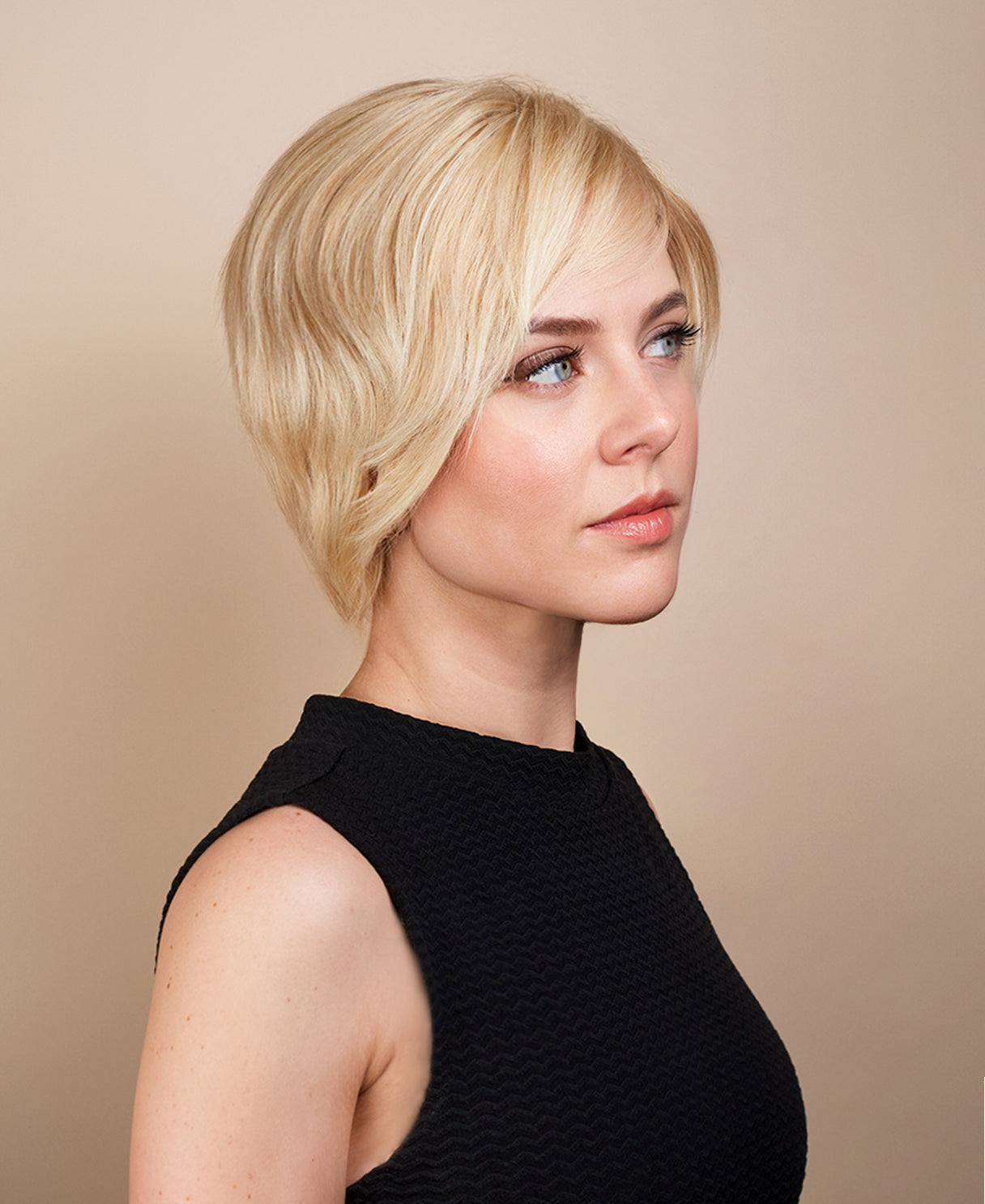 european virgin hair wig - 6" blonde highlights.