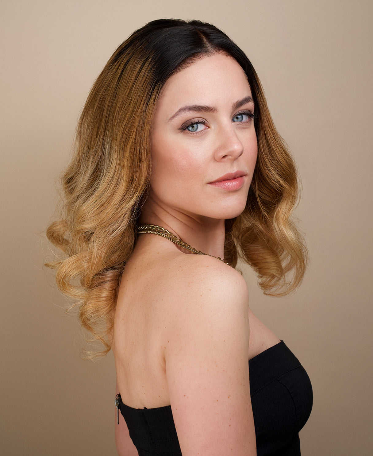 put on & go human wig - 16" rooted blonde with bouncy curls.