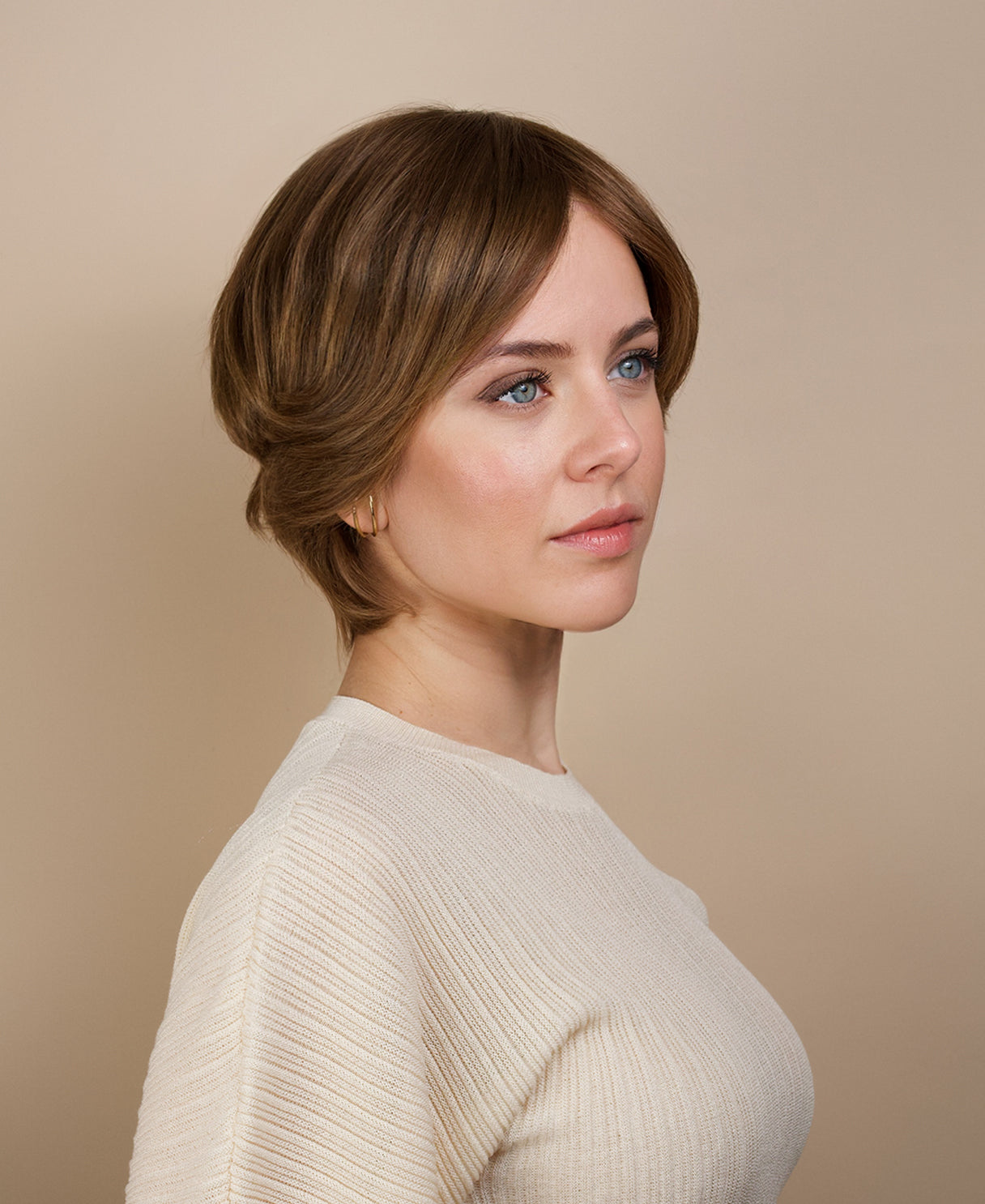 european virgin hair wig - 6" dark blonde.