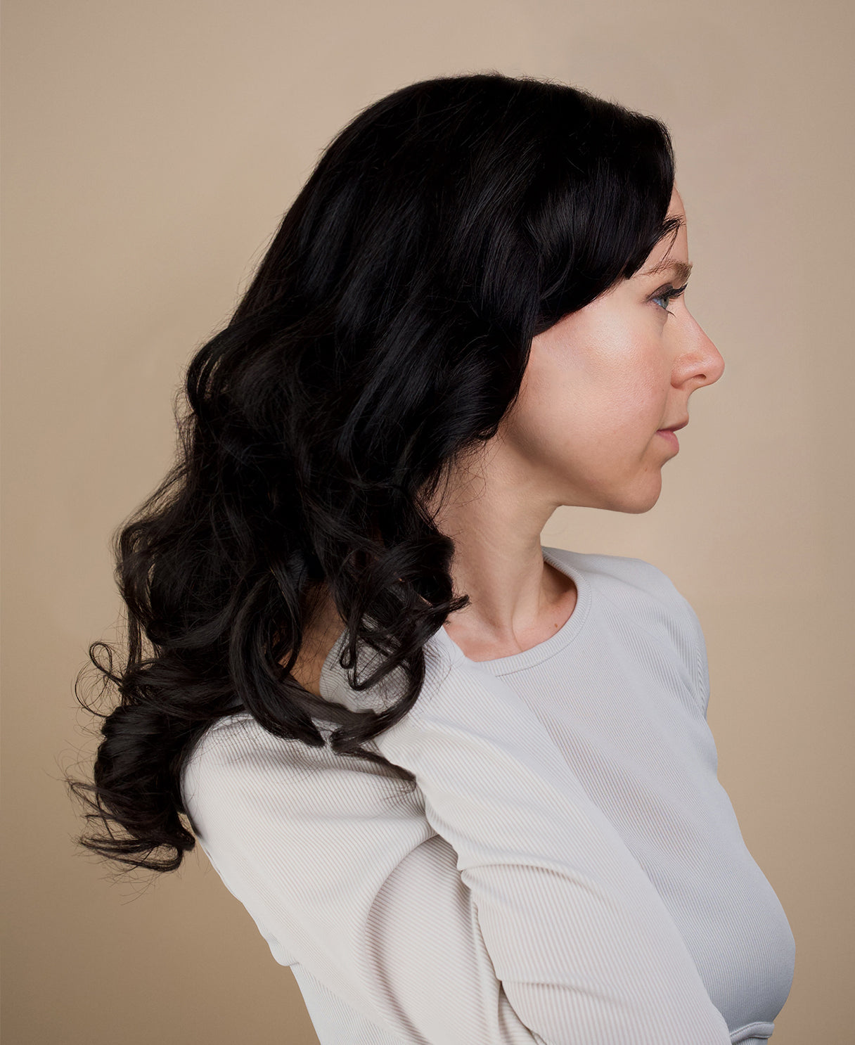 put on & go human wig blowout - 20" natural black.