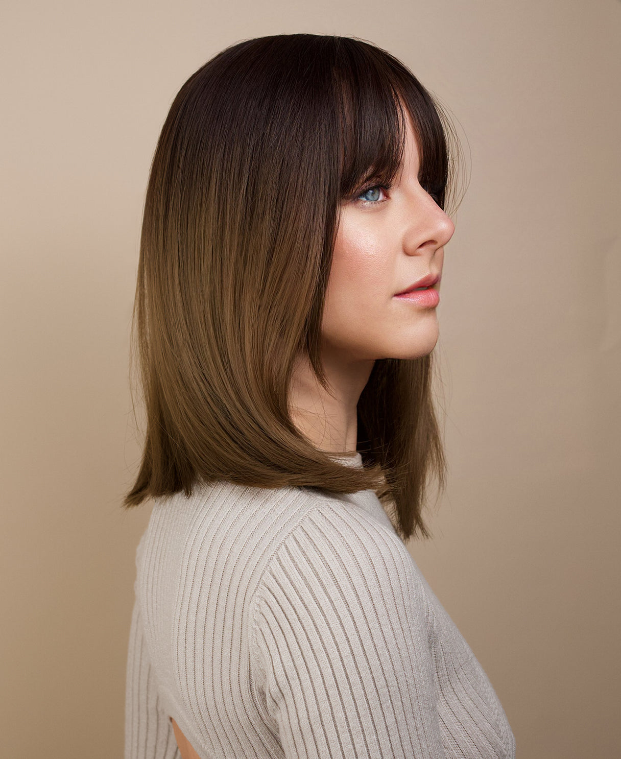 vegan fiber wig - 16" brown melt with fringe.