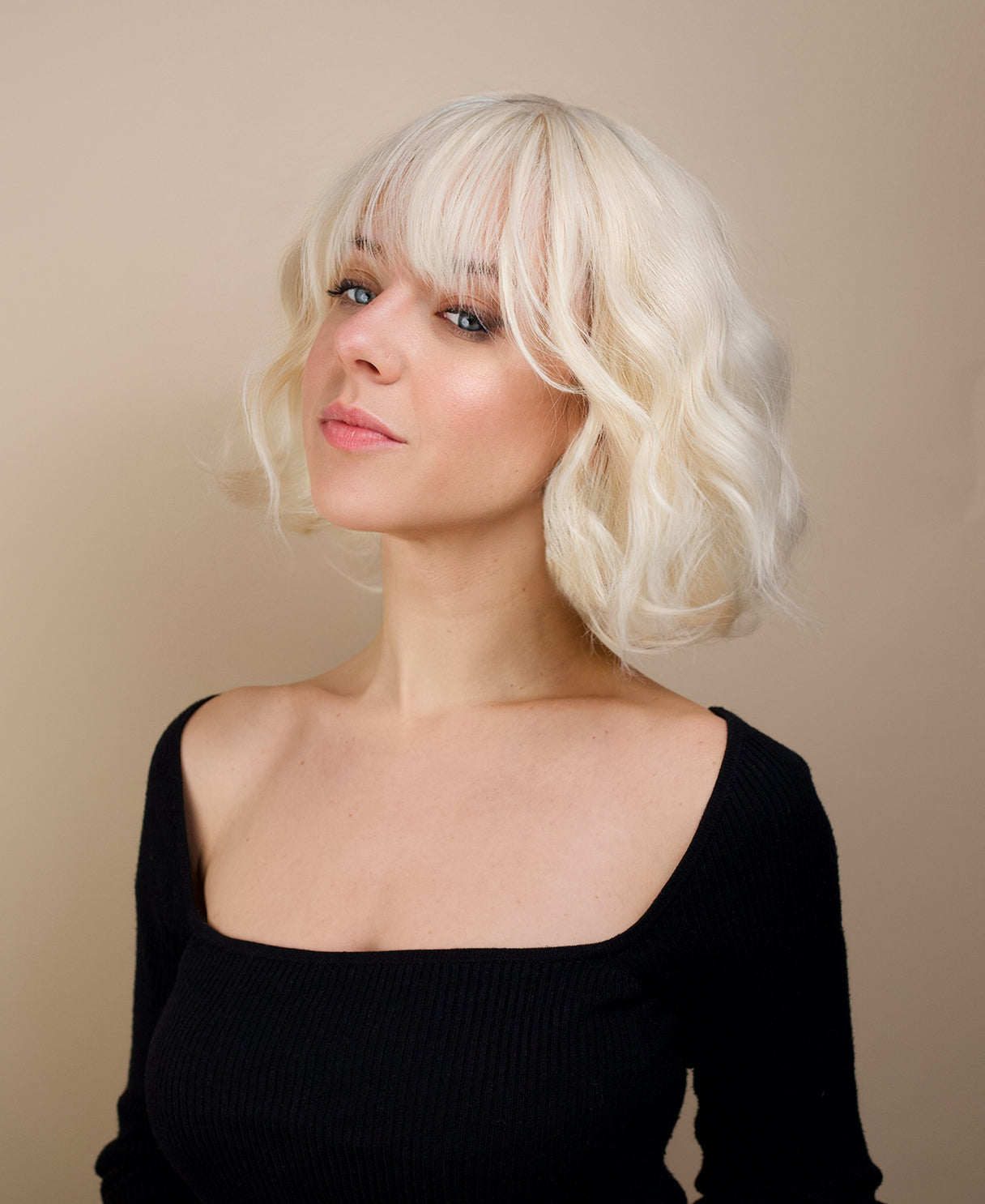 vegan fiber wig - 10" white blonde with fringe.