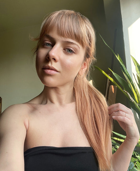 ponytail - strawberry blonde